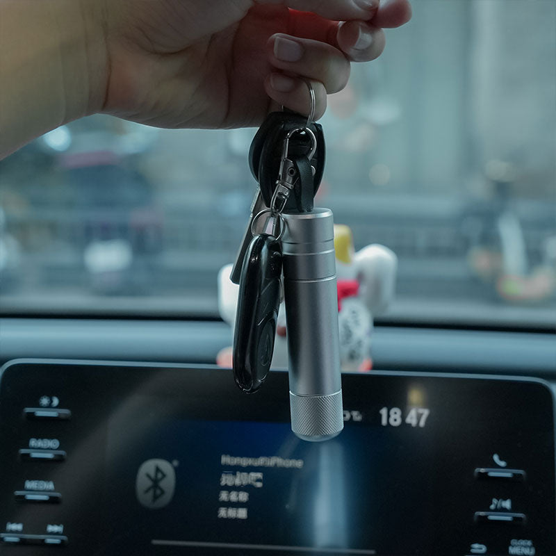 Safety Hammer & Seatbelt Cutter
