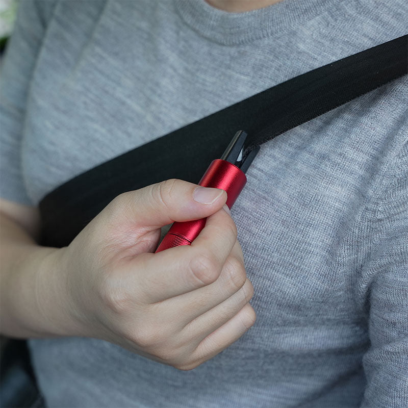 Safety Hammer & Seatbelt Cutter